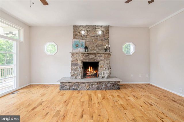 140 GRAYWOLF TRL, Winchester, VA 22602