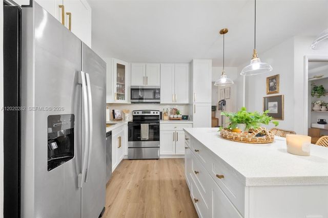 4208 Monroe St -, Hollywood, FL 33021