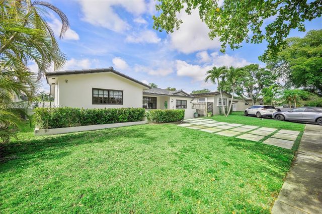 4208 Monroe St -, Hollywood, FL 33021