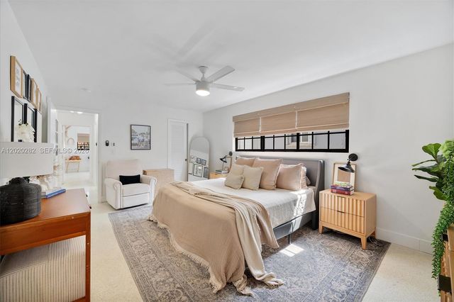 4208 Monroe St -, Hollywood, FL 33021