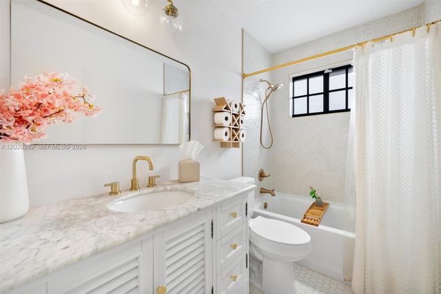 4208 Monroe St -, Hollywood, FL 33021