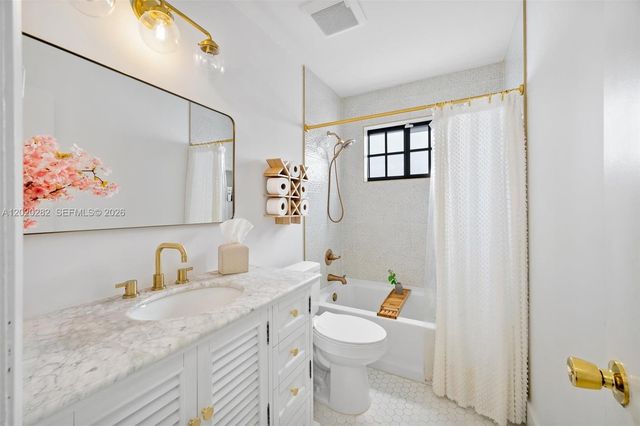 4208 Monroe St -, Hollywood, FL 33021
