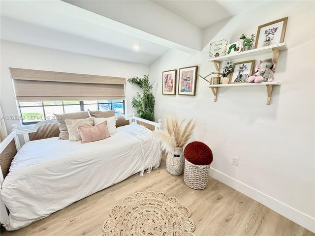 4208 Monroe St -, Hollywood, FL 33021