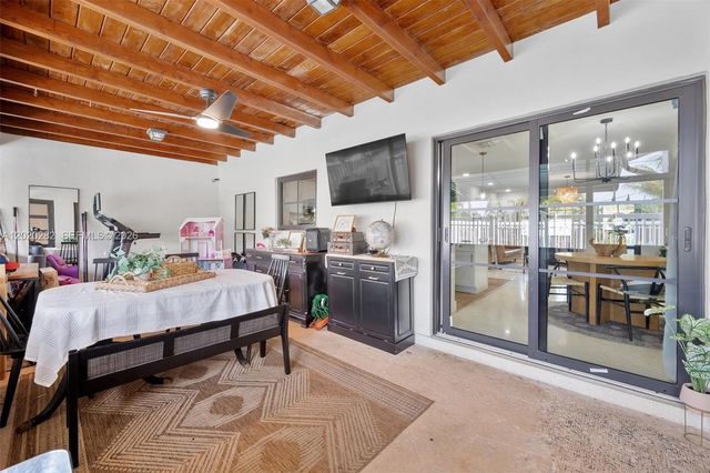 4208 Monroe St -, Hollywood, FL 33021