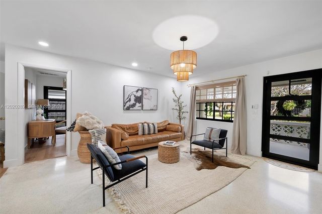 4208 Monroe St -, Hollywood, FL 33021