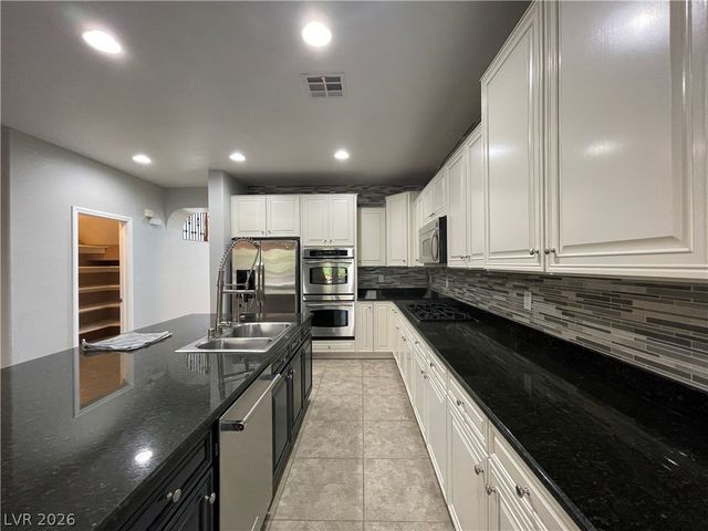 4049 Bennett Mountain Street, Las Vegas, NV 89129