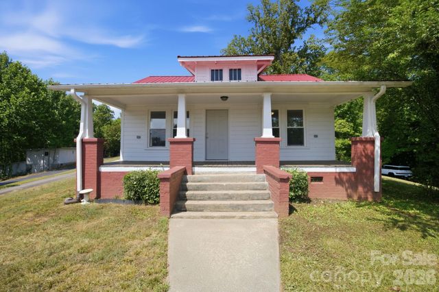661 Lenoir Road, Morganton, NC 28655