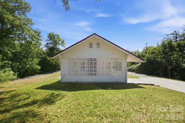661 Lenoir Road, Morganton, NC 28655