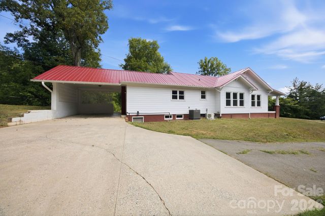 661 Lenoir Road, Morganton, NC 28655