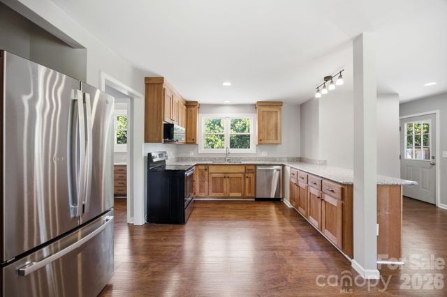 661 Lenoir Road, Morganton, NC 28655