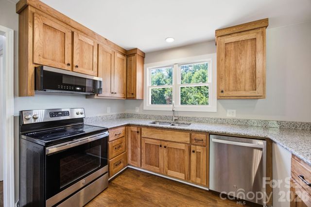 661 Lenoir Road, Morganton, NC 28655