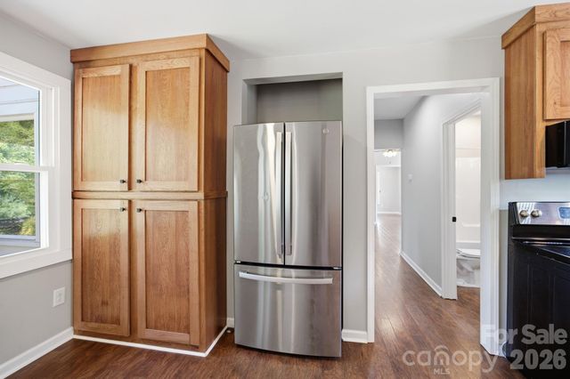 661 Lenoir Road, Morganton, NC 28655