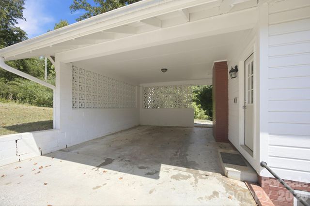 661 Lenoir Road, Morganton, NC 28655