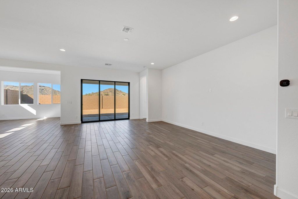 21640 W GLENROSA Avenue, Buckeye, AZ 85396 — photo 3