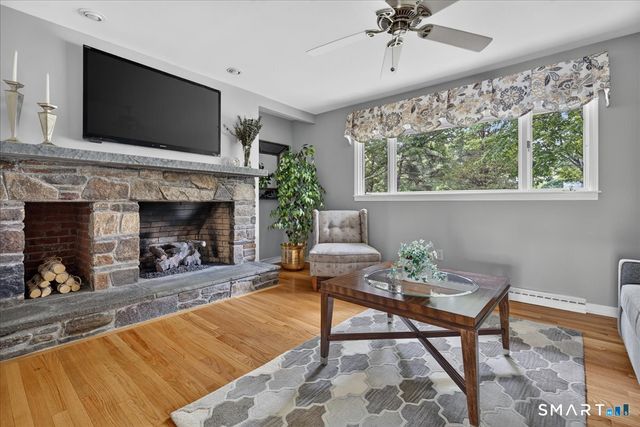 132 Merrimac Drive, Trumbull, CT 06611