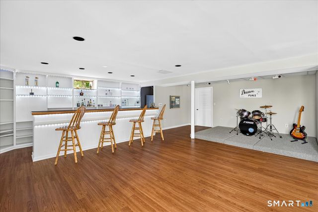 132 Merrimac Drive, Trumbull, CT 06611