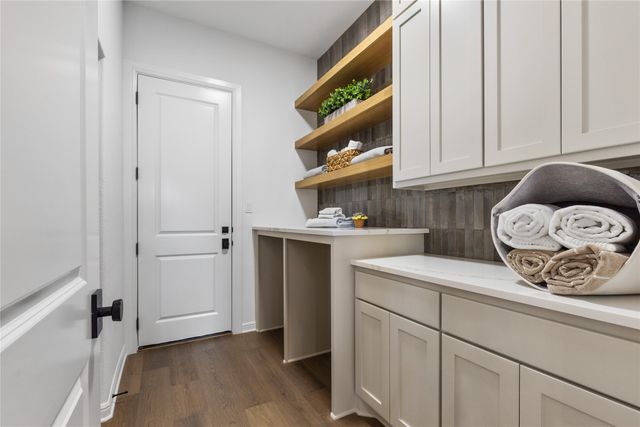 1000 Beginnings Drive, Granbury, TX 76049