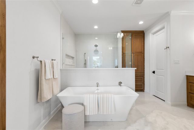 1000 Beginnings Drive, Granbury, TX 76049