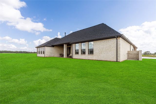 1000 Beginnings Drive, Granbury, TX 76049