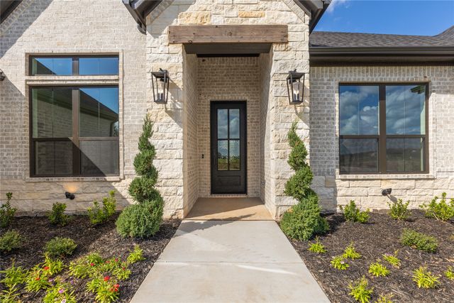 1000 Beginnings Drive, Granbury, TX 76049