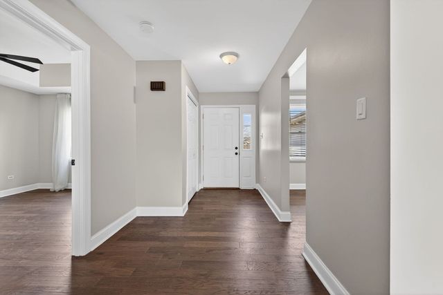 1486 Bradley Way, Bourbonnais, IL 60914