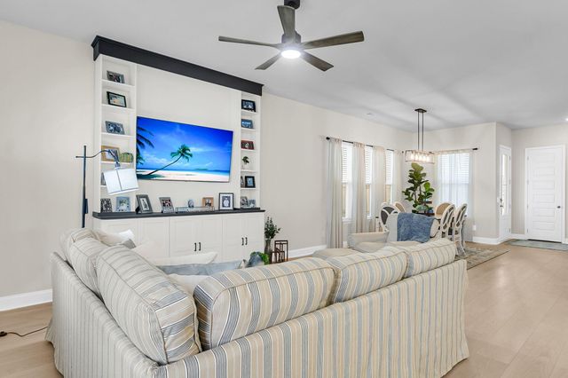 1017 Marsh Royal Street, Summerville, SC 29485