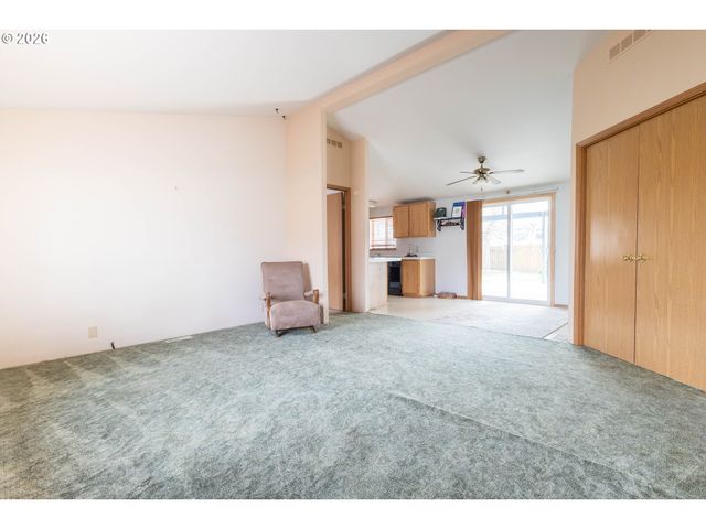 1508 JACKSON Ave, La Grande, OR 97850