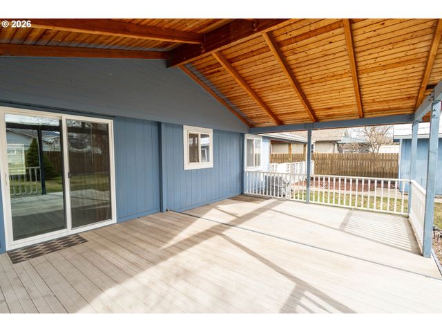 1508 JACKSON Ave, La Grande, OR 97850