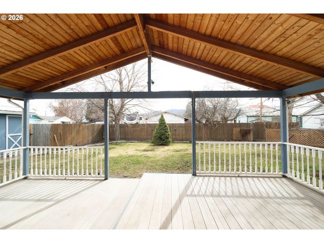 1508 JACKSON Ave, La Grande, OR 97850