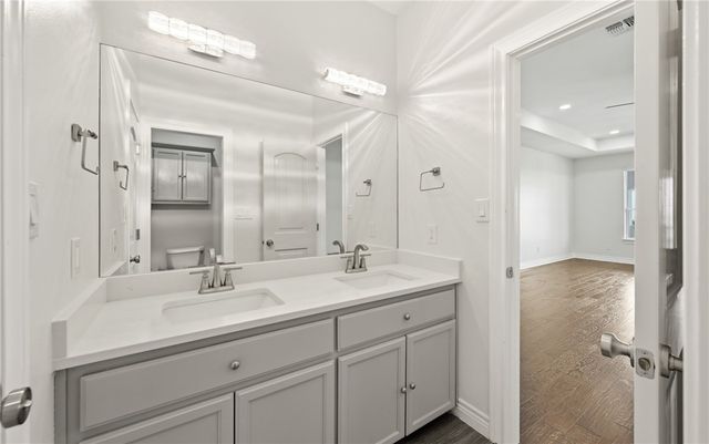 3001 Ocean Dr, Corpus Christi, TX 78404
