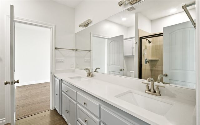 3001 Ocean Dr, Corpus Christi, TX 78404