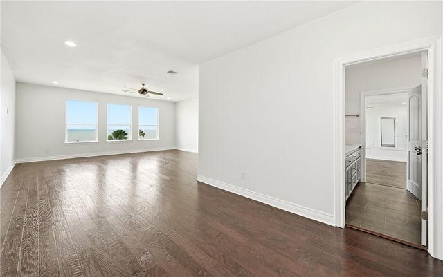 3001 Ocean Dr, Corpus Christi, TX 78404