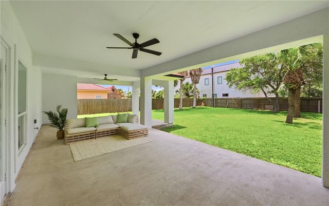 3001 Ocean Dr, Corpus Christi, TX 78404