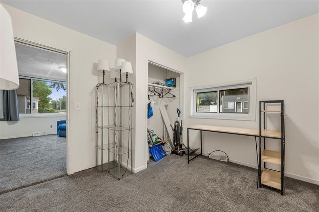 1024 Laurel Street, Cadillac, MI 49601