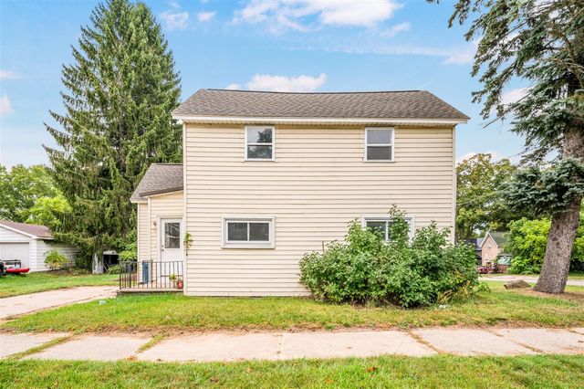 1024 Laurel Street, Cadillac, MI 49601