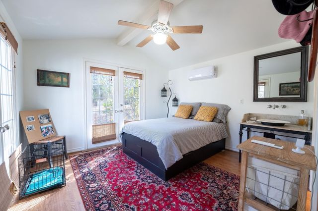 180 Harbor Drive, Gun Barrel City, TX 75156