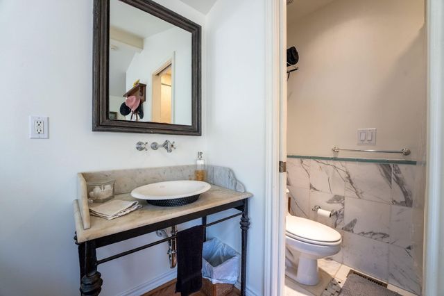 180 Harbor Drive, Gun Barrel City, TX 75156