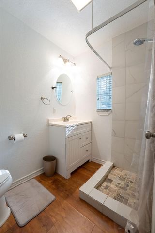 180 Harbor Drive, Gun Barrel City, TX 75156