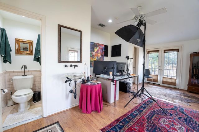 180 Harbor Drive, Gun Barrel City, TX 75156