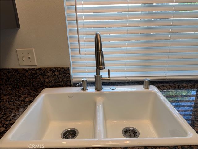 824 N Pasadena Avenue 11, Azusa, CA 91702