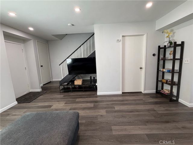 824 N Pasadena Avenue 11, Azusa, CA 91702