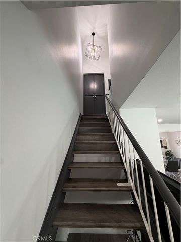 824 N Pasadena Avenue 11, Azusa, CA 91702