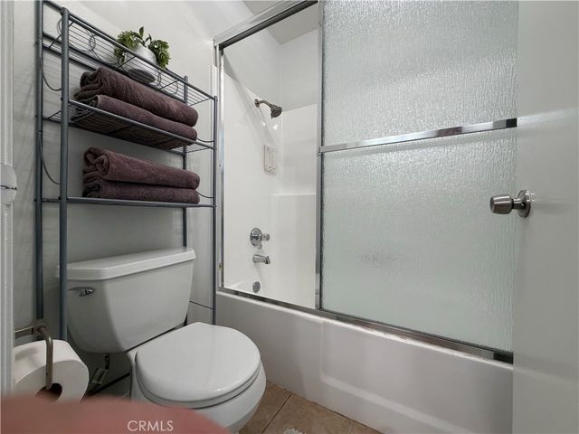 824 N Pasadena Avenue 11, Azusa, CA 91702