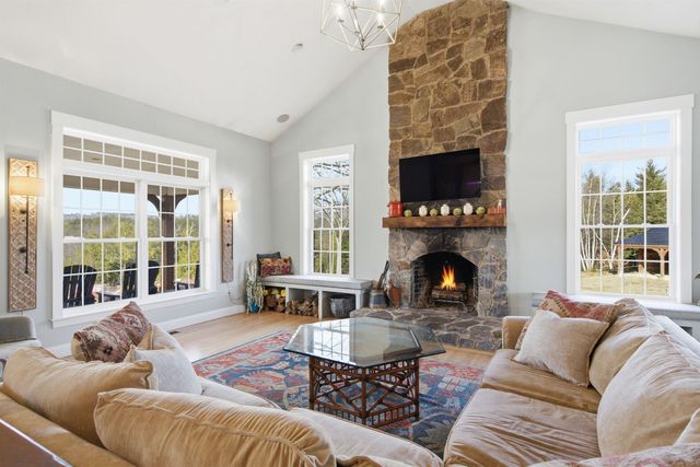 41 Cooper Lane, Lyndeborough, NH 03082