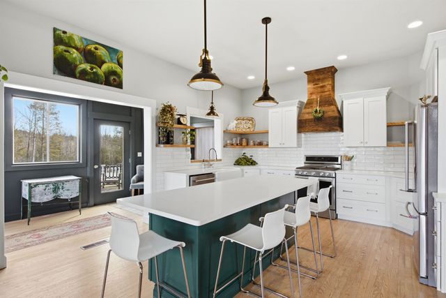 41 Cooper Lane, Lyndeborough, NH 03082