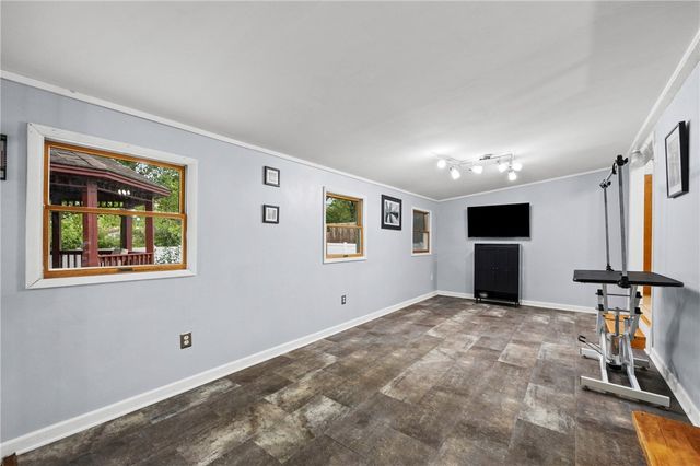 37 Green Acorn Lane, Henrietta, NY 14467