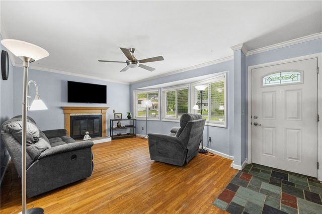 37 Green Acorn Lane, Henrietta, NY 14467