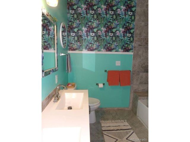 147 S Hemlock St, Crestone, CO 81131