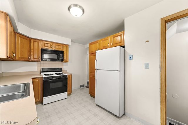 5889 Westbrook Drive, Brook Park, OH 44142