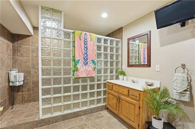 14705 W 128th Street, Olathe, KS 66062